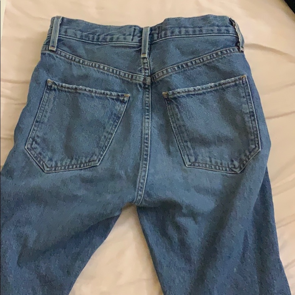 High waisted jeans